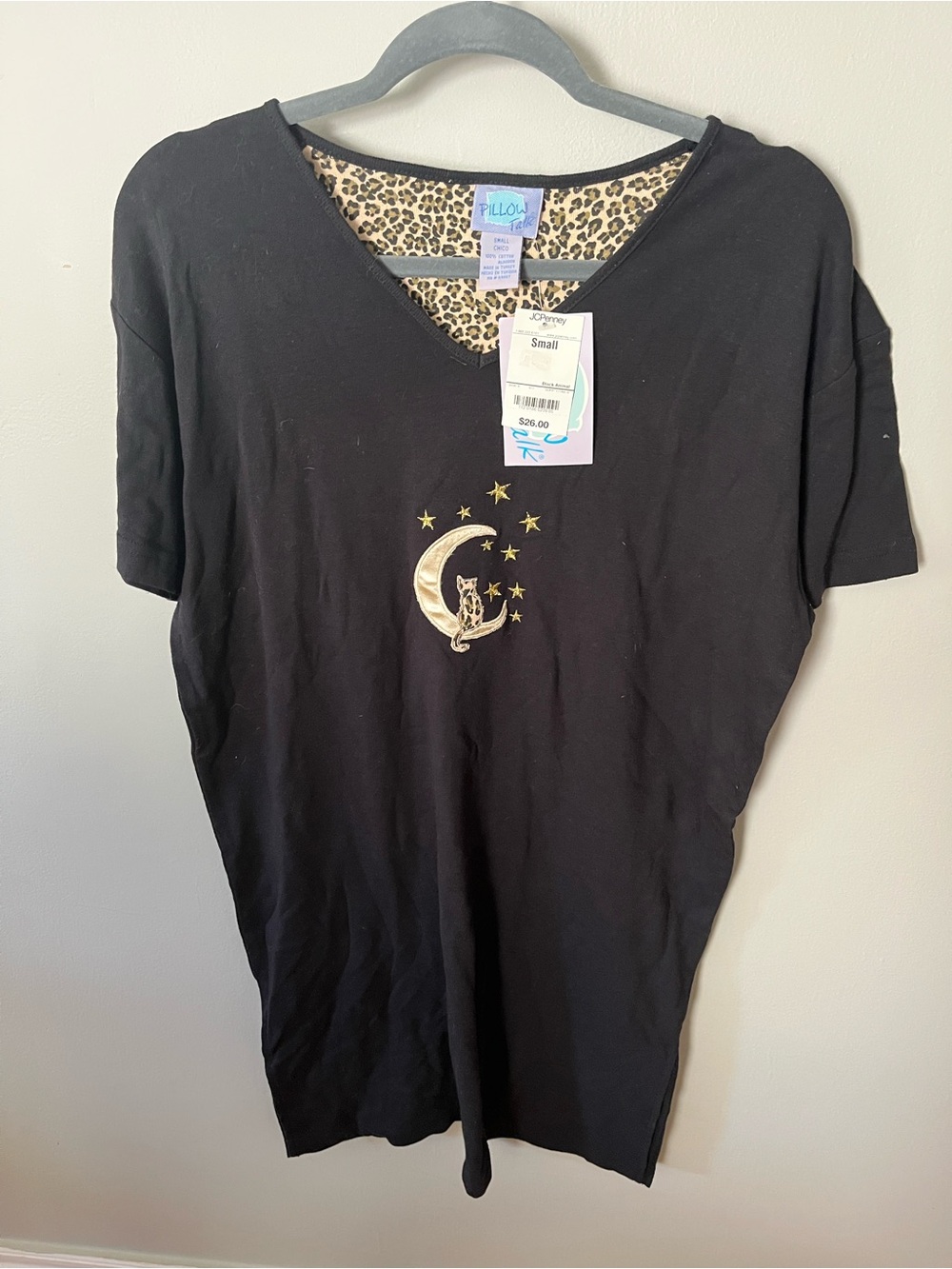 NWT Women’s Cat nightshirt -small
